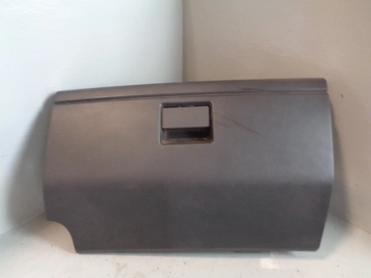Freelander 2 Glove Box In Black With Black Trim Land Rover 2006 To 2011 1
