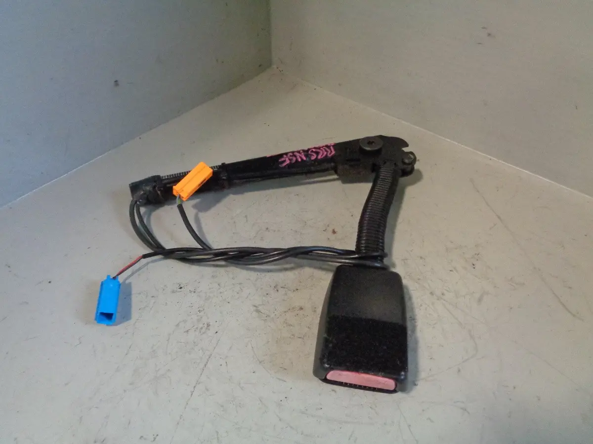 Range Rover Sport Seat Belt Pre-Tensioner Near Side Front L320 Type 2 1