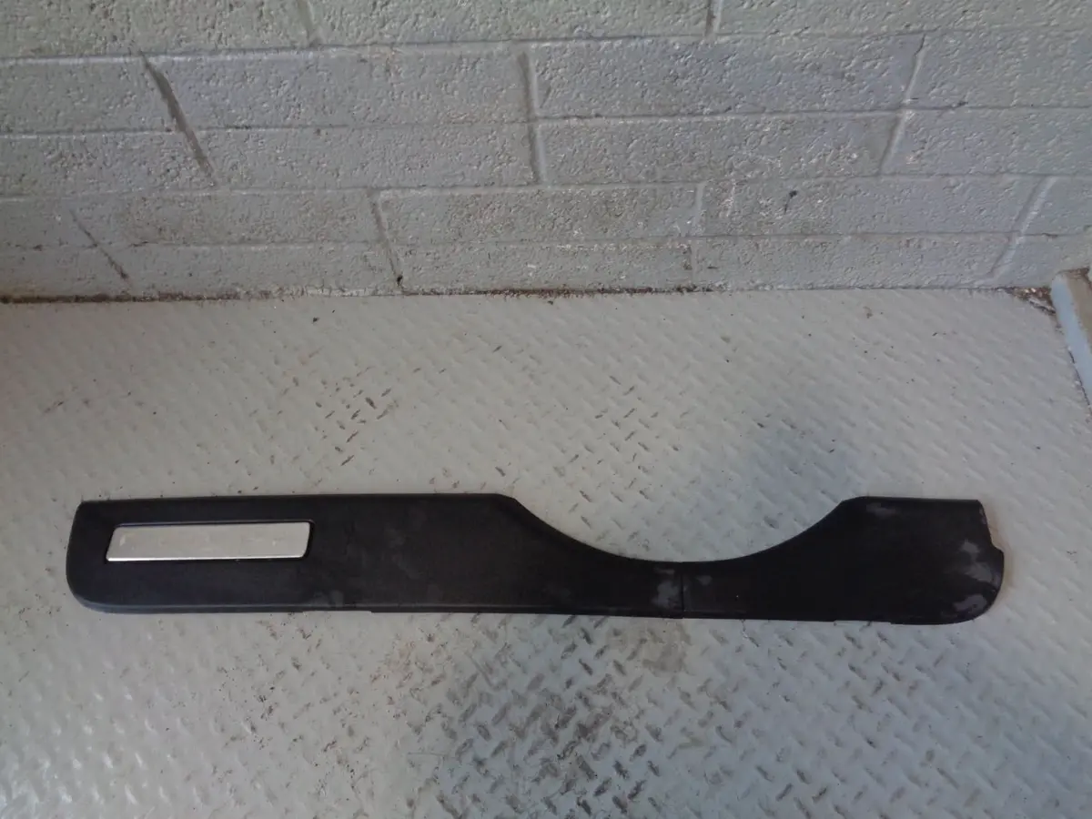 Freelander 1 Tailgate Trim Panel Dgp100970 Land Rover 1998 To 2004 R11124 1