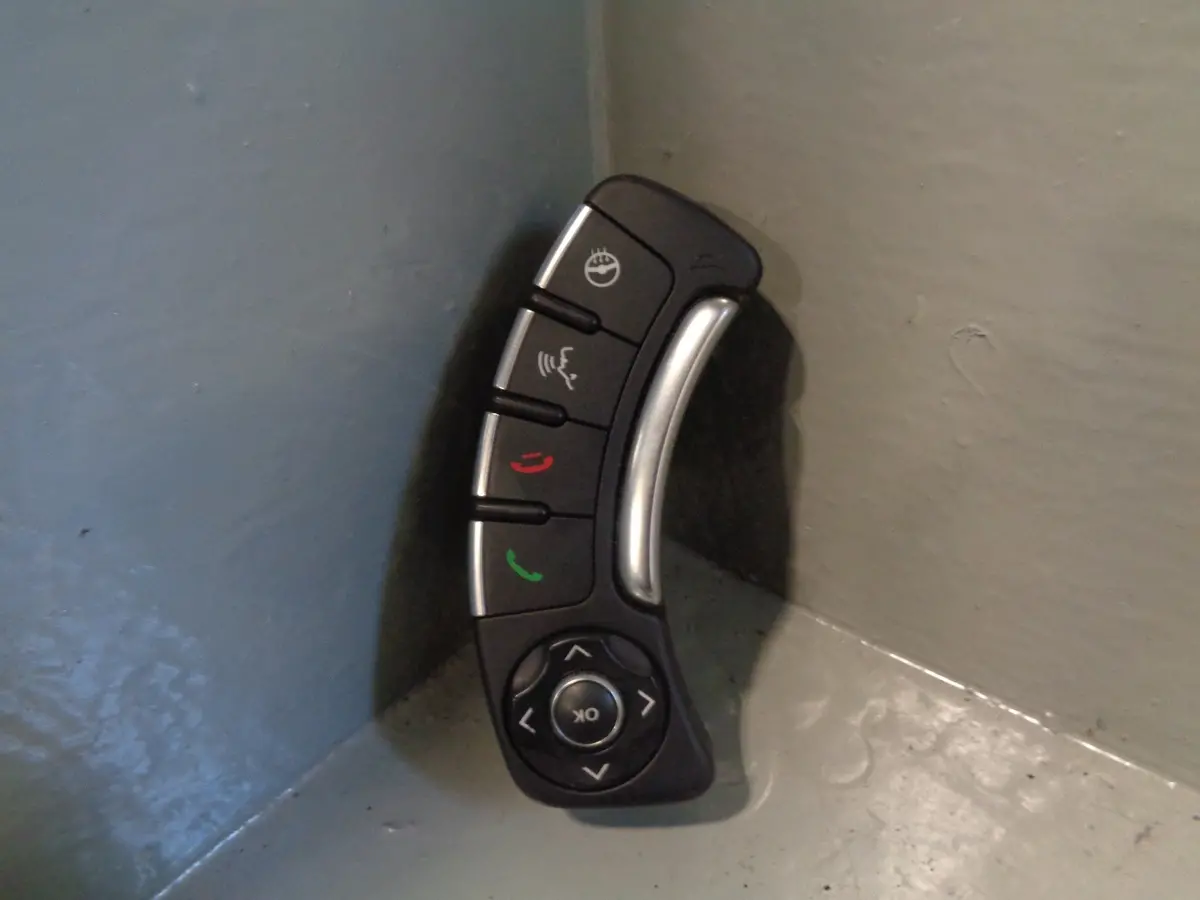 Range Rover L322 Phone Heated Steering Wheel Switches Ah42-13D767-Dc-1 Facelift 1