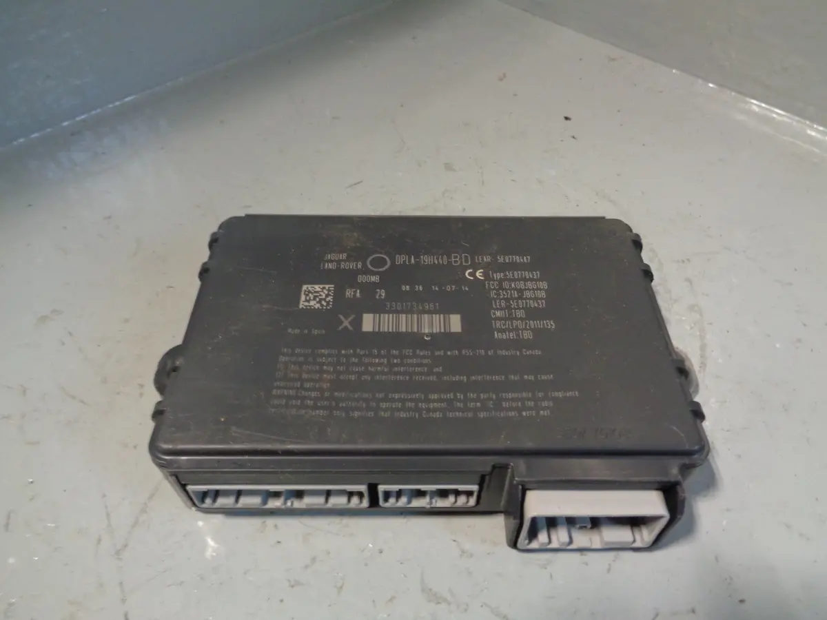 Range Rover L405 Keyless Entry Module Dpla-19H440-Bd 2013 To 2017 1