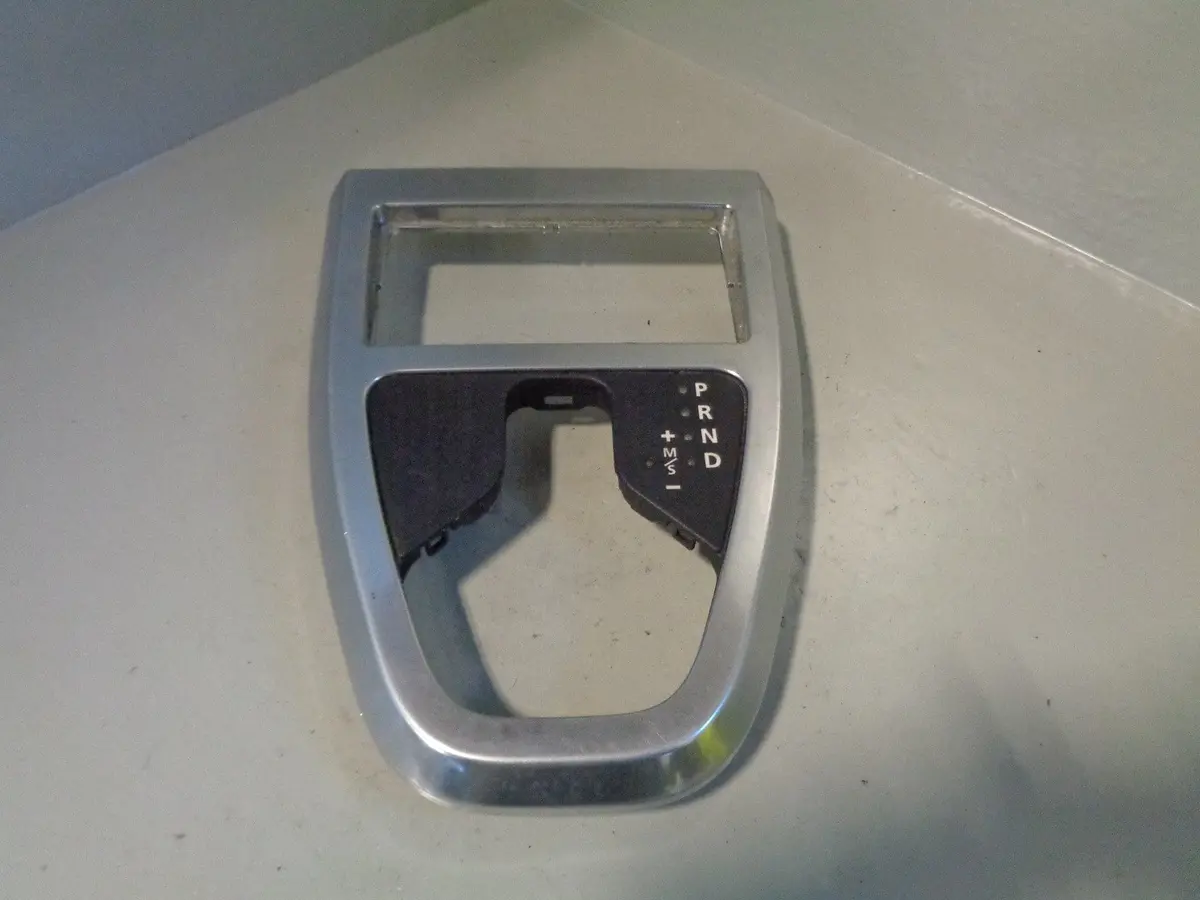 Freelander 2 Gear Selector Auto Surround Trim Silver Land Rover 2006 To 2011 1