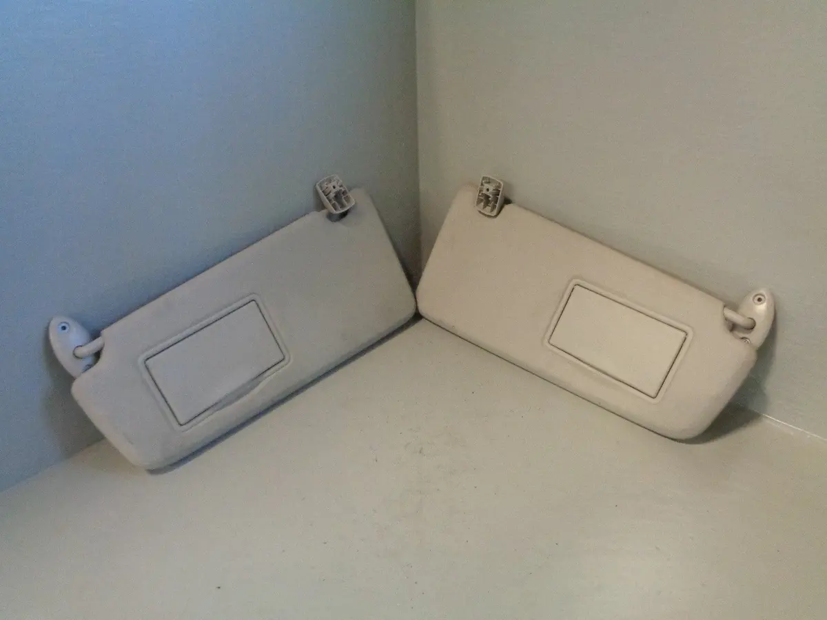 Freelander 2 Sun Visors With Mirrors Front Pair Land Rover 2006 To 2011 1