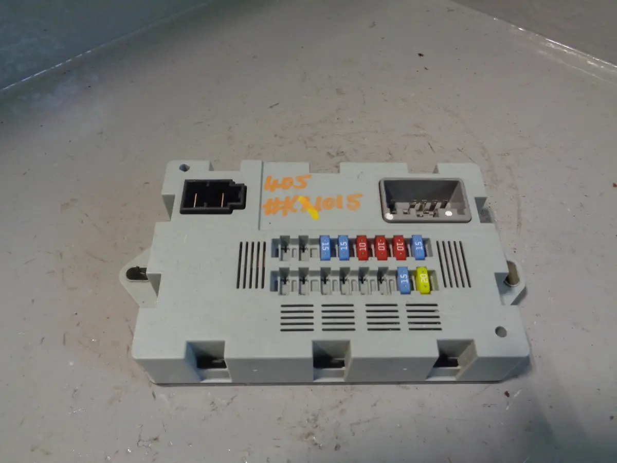 Range Rover L405 Fuse Box Rear Assembly Cpla-14Q073-Aa 2013 To 2017 1