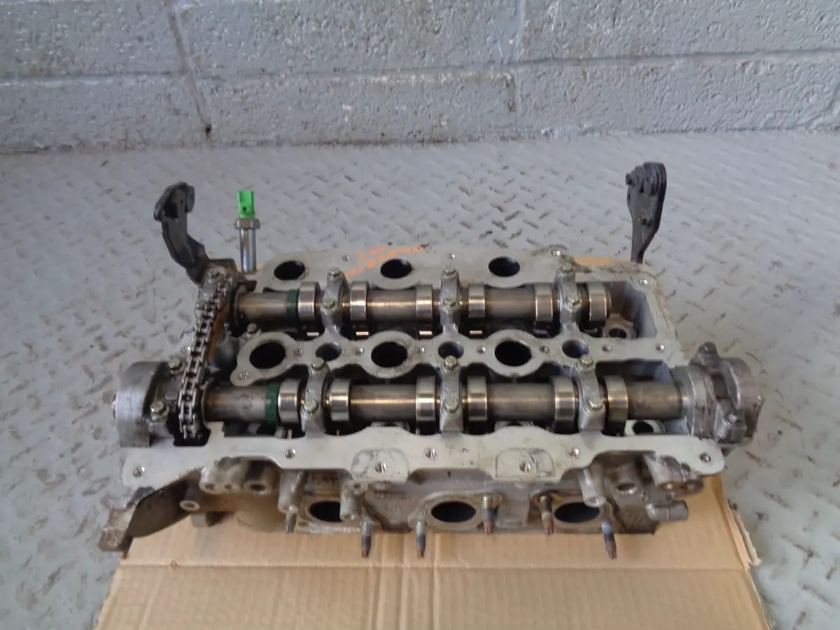 Cylinder Head 3.0 Tdv6 Left Near Side Land Rover Discovery 4 2009 To 2014 K01104 1