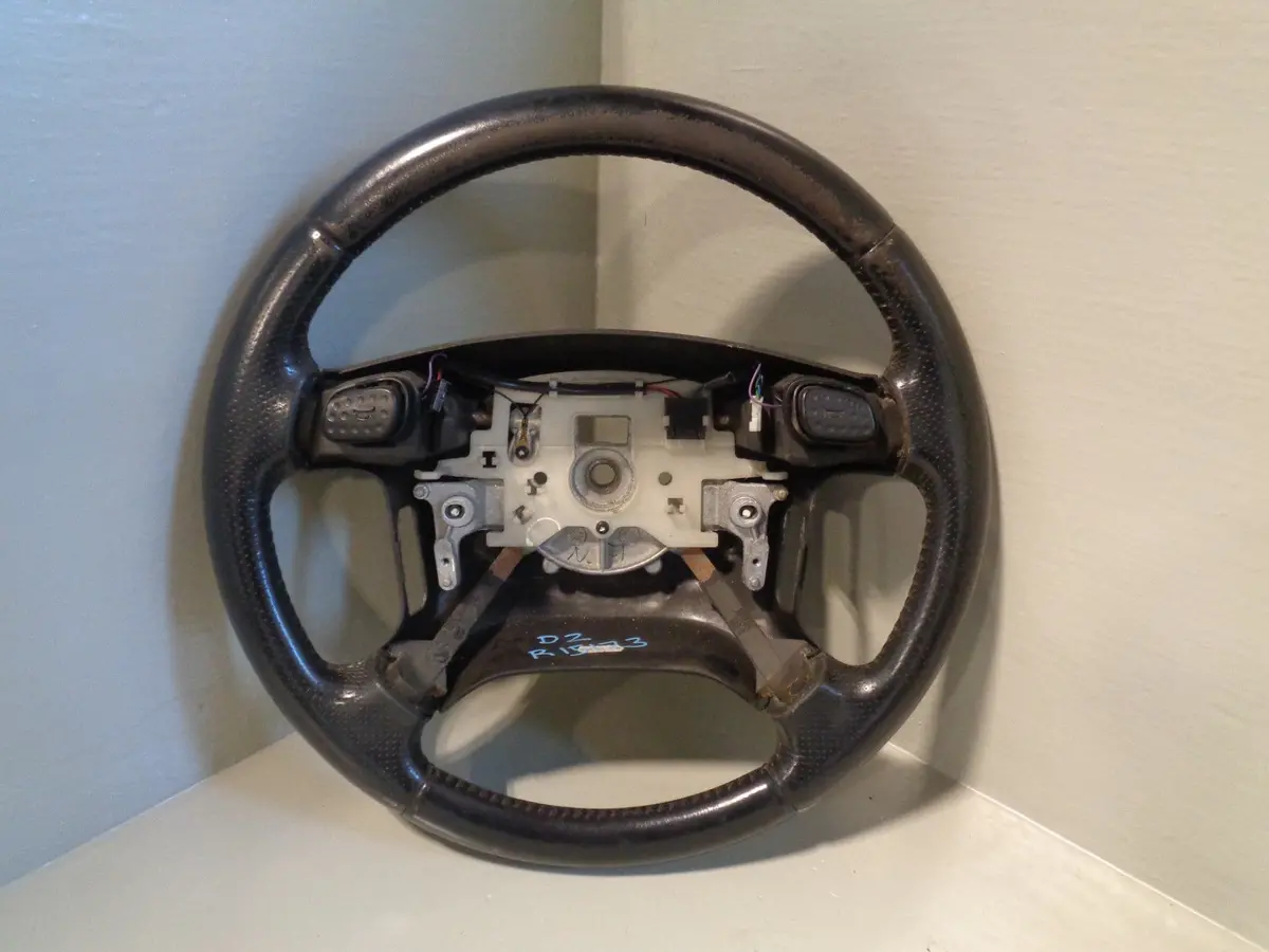 Discovery 2 Steering Wheel Land Rover Black Leather With Horn Buttons R15123 1