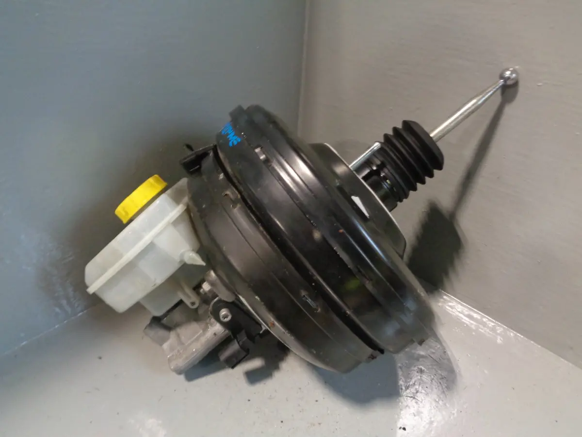 Porsche Cayenne 958 92A Brake Master Cylinder And Servo 3.0 V6 Tdi 7P0.612.101.B 1