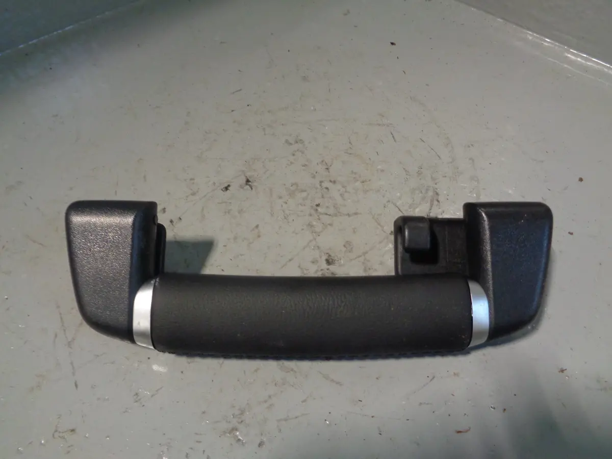 Range Rover L405 Interior Grab Handle Rear In Black And Silver 2013 To 2017 1