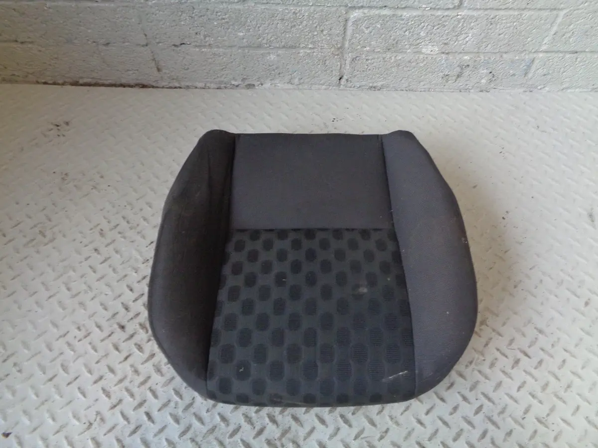 Freelander 2 Seat Base Cloth Black Off Side Front Land Rover 2006 To 2011 B15113 1