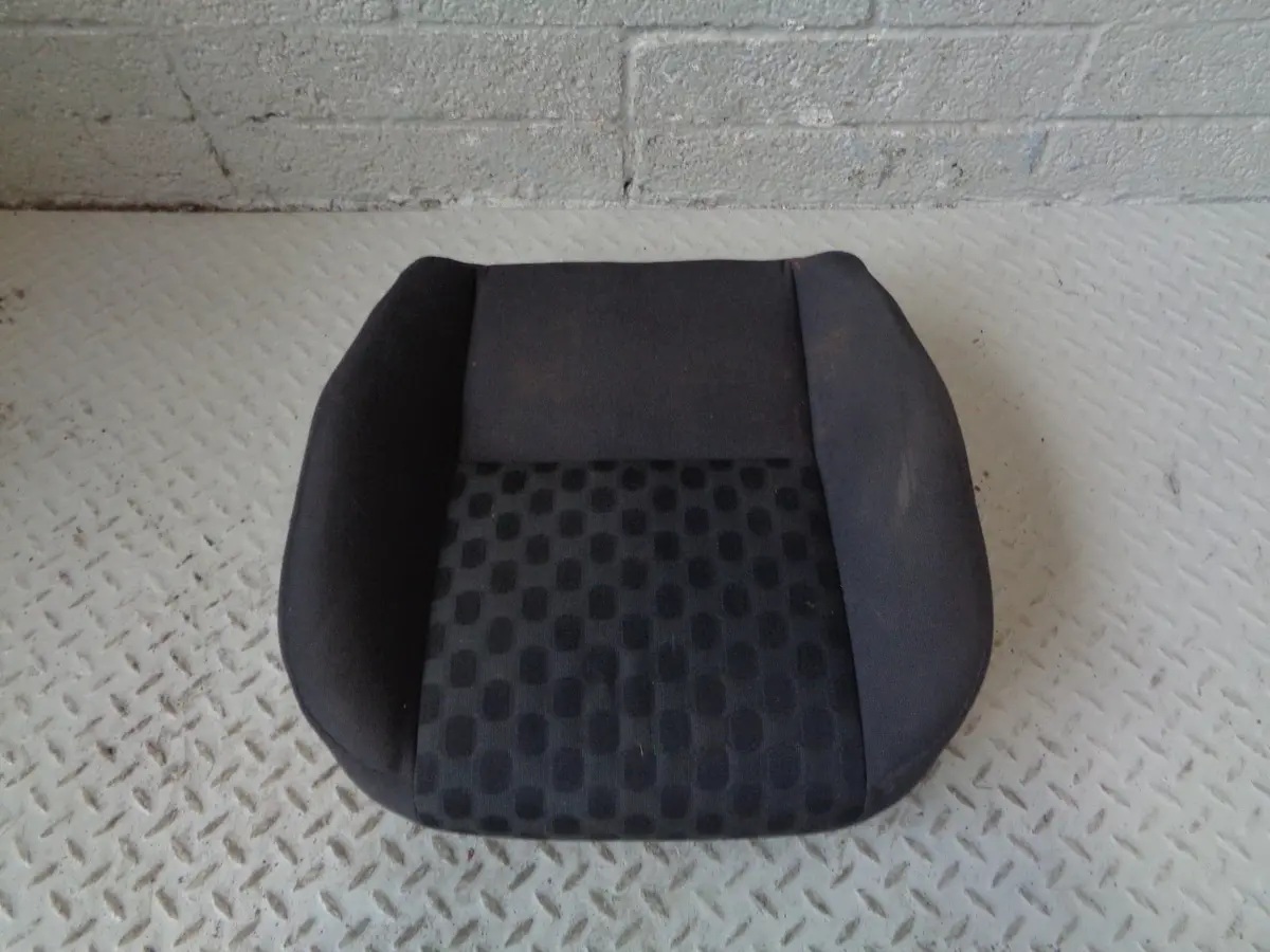 Freelander 2 Seat Base Cloth Black Near Side Front Land Rover L359 B15113 1
