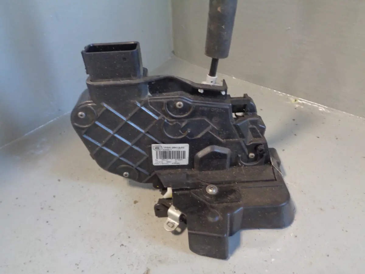 Range Rover Evoque Door Lock Actuator Near Side Rear 7H5a-26413 2011 To 2018 1