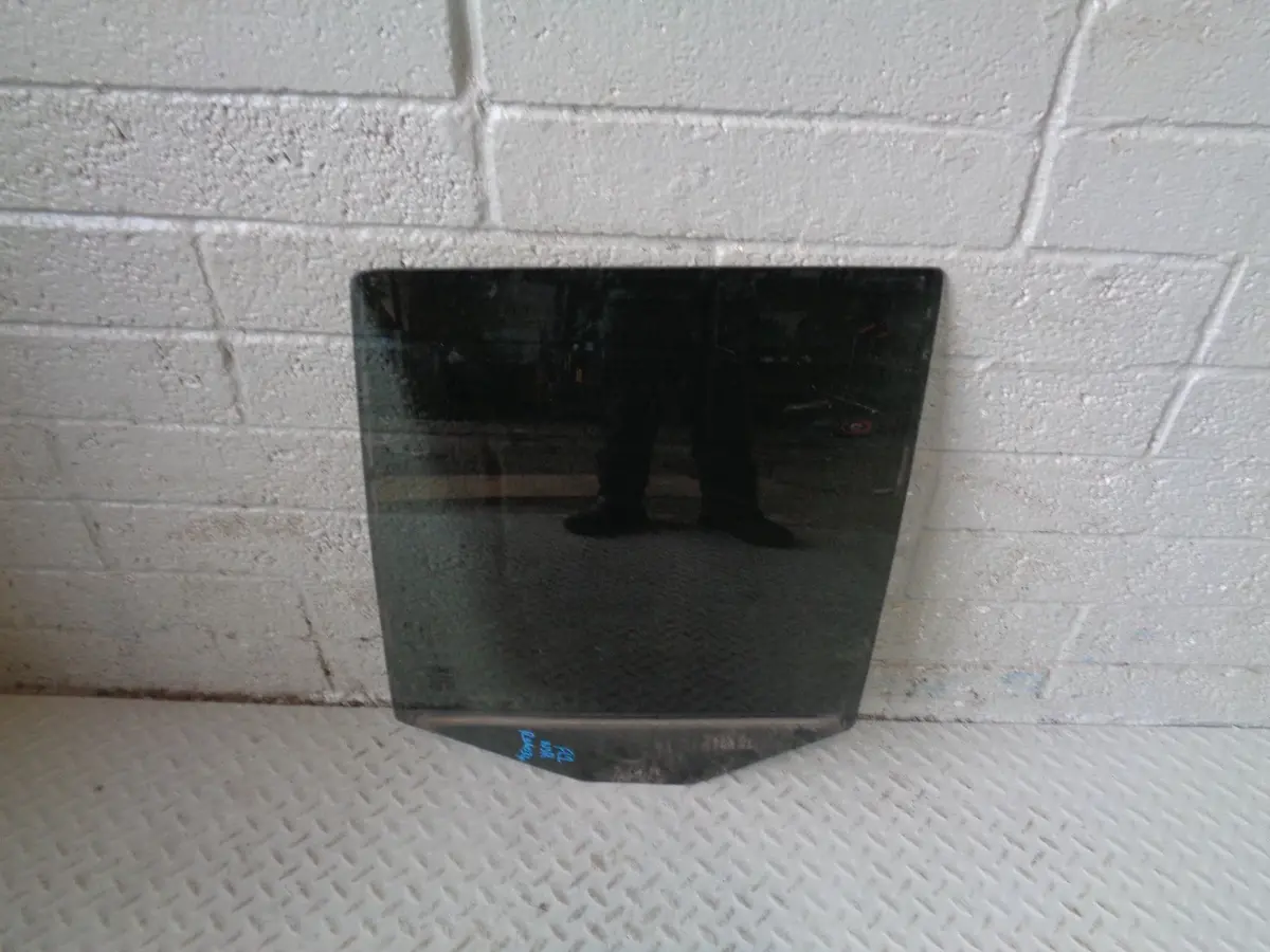 Freelander 2 Door Glass Window Near Side Rear Dark Tint Land Rover R06034 1