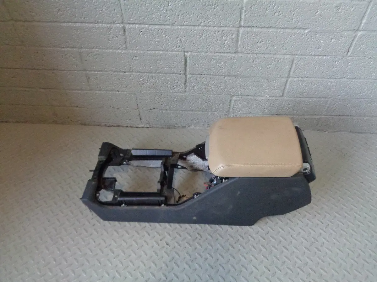 Range Rover L322 Centre Console Arm Rest In Sand 2002 To 2005 R31083 1