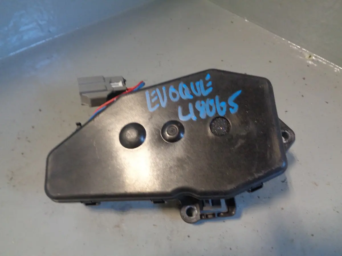 Range Rover Evoque Tailgate Release Actuator L320 Af63-14B529-Ae 2011 To 2015 1