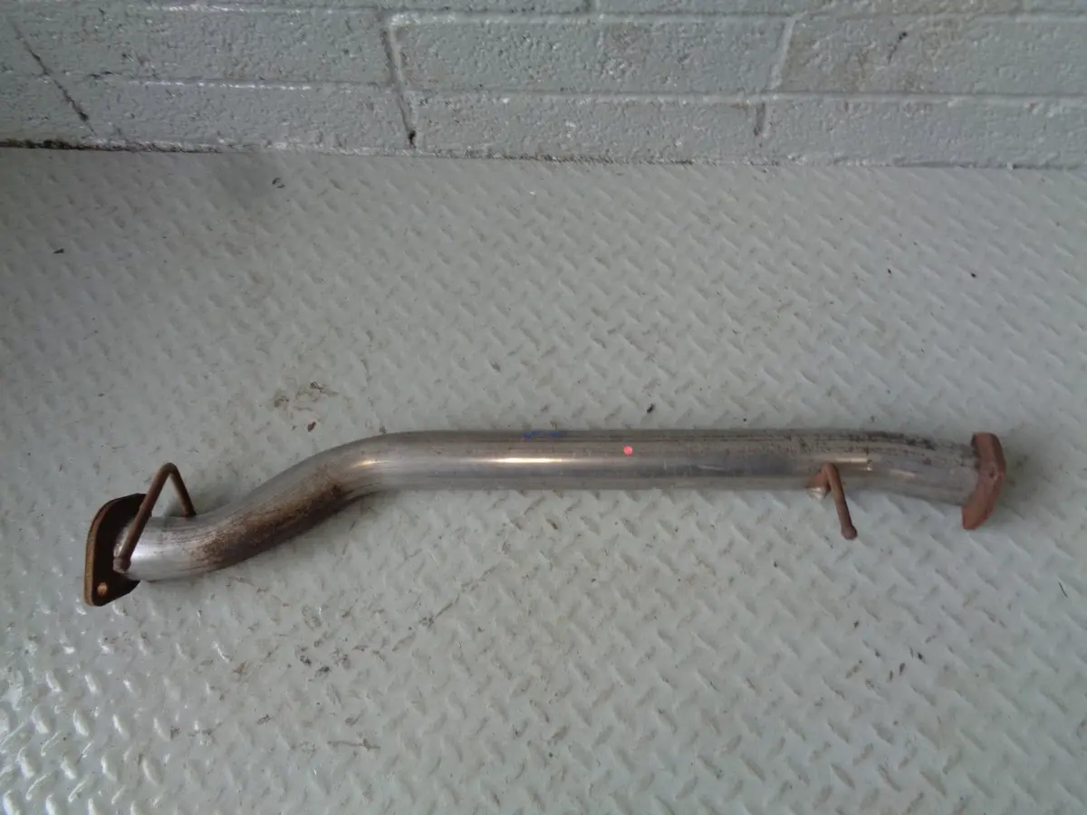 Discovery 2 Exhaust Centre Pipe Section Td5 Land Rover 1998 To 2004 D04064 1