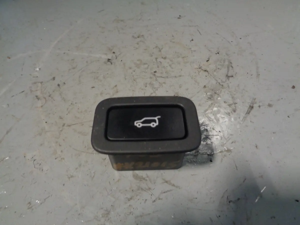 Range Rover L405 Powered Tailgate Release Switch Upper 2013 To 2017 1