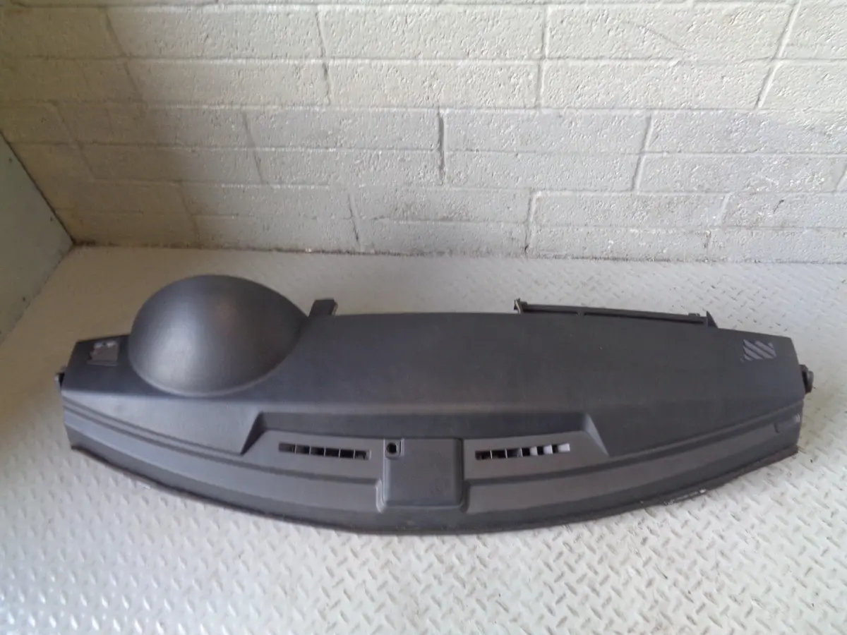 Range Rover Sport Dashboard For Sat Nav Vehicles Black L320 2005 To 2009 L270824 1