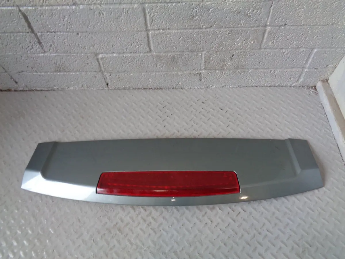 Range Rover L322 Rear Spoiler Brake Light In Giverny Green 2002 To 2006 S25064 1