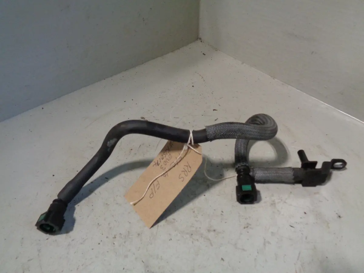Range Rover Sport Fuel Pipe Cooler To Pump 2.7 Tdv6 Euro 3 2005 To 2007 1