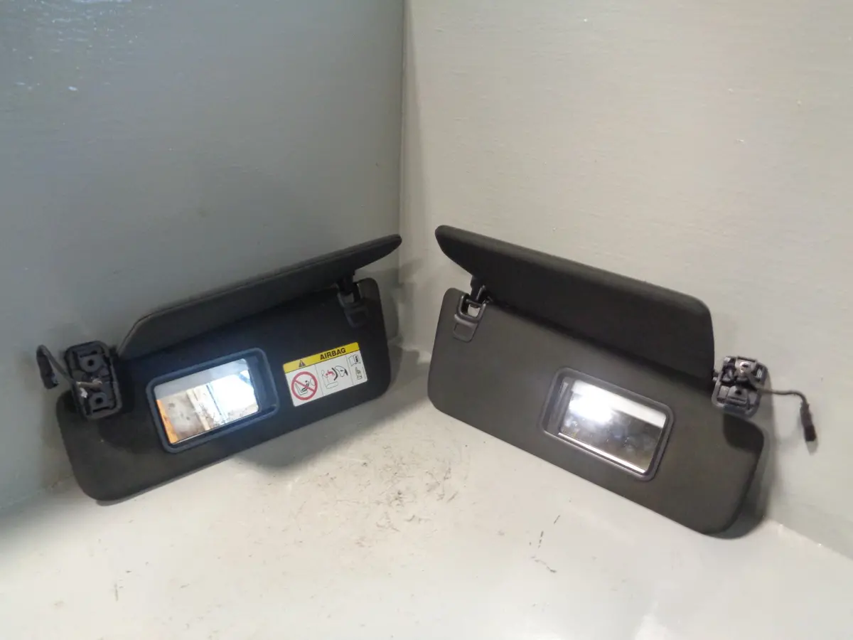 Range Rover L405 Sun Visors Mirrors And Lights Black 2013 To 2017 K21015 1