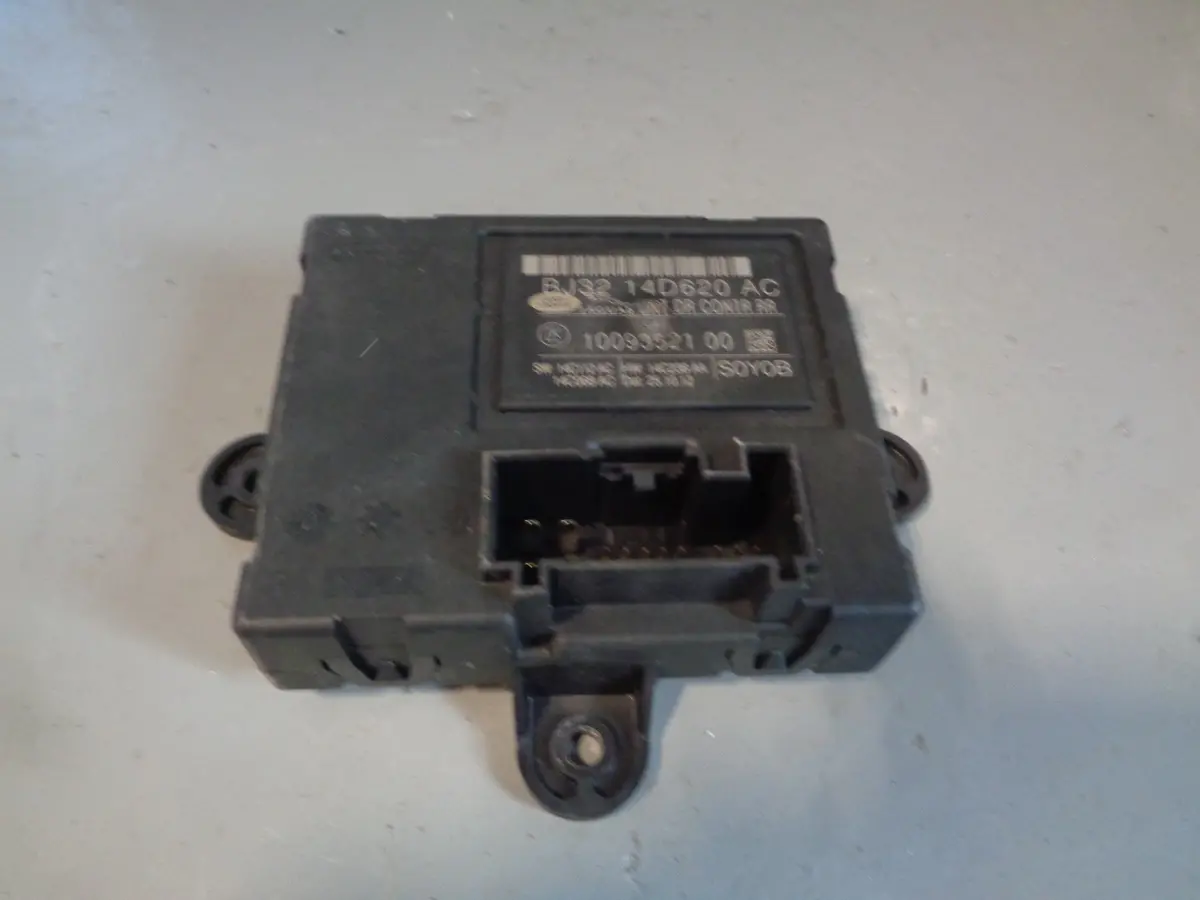 Range Rover Evoque Control Module Ecu Rear Bj32 14D620 Ac L538 2011 To 2018 1