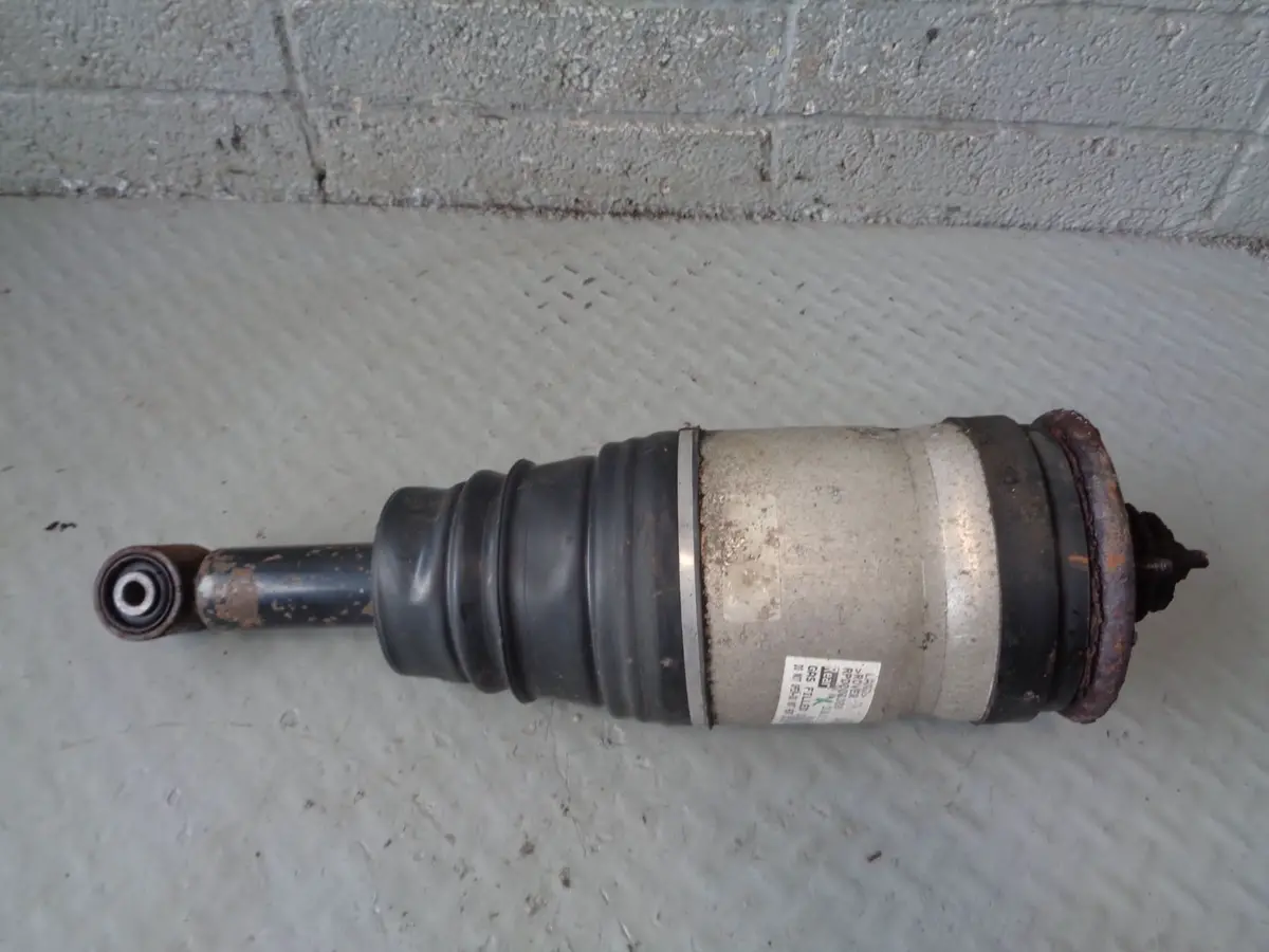 Discovery 3 Rear Suspension Airbag Shock Absorber Strut Land Rover Rpd000308 1