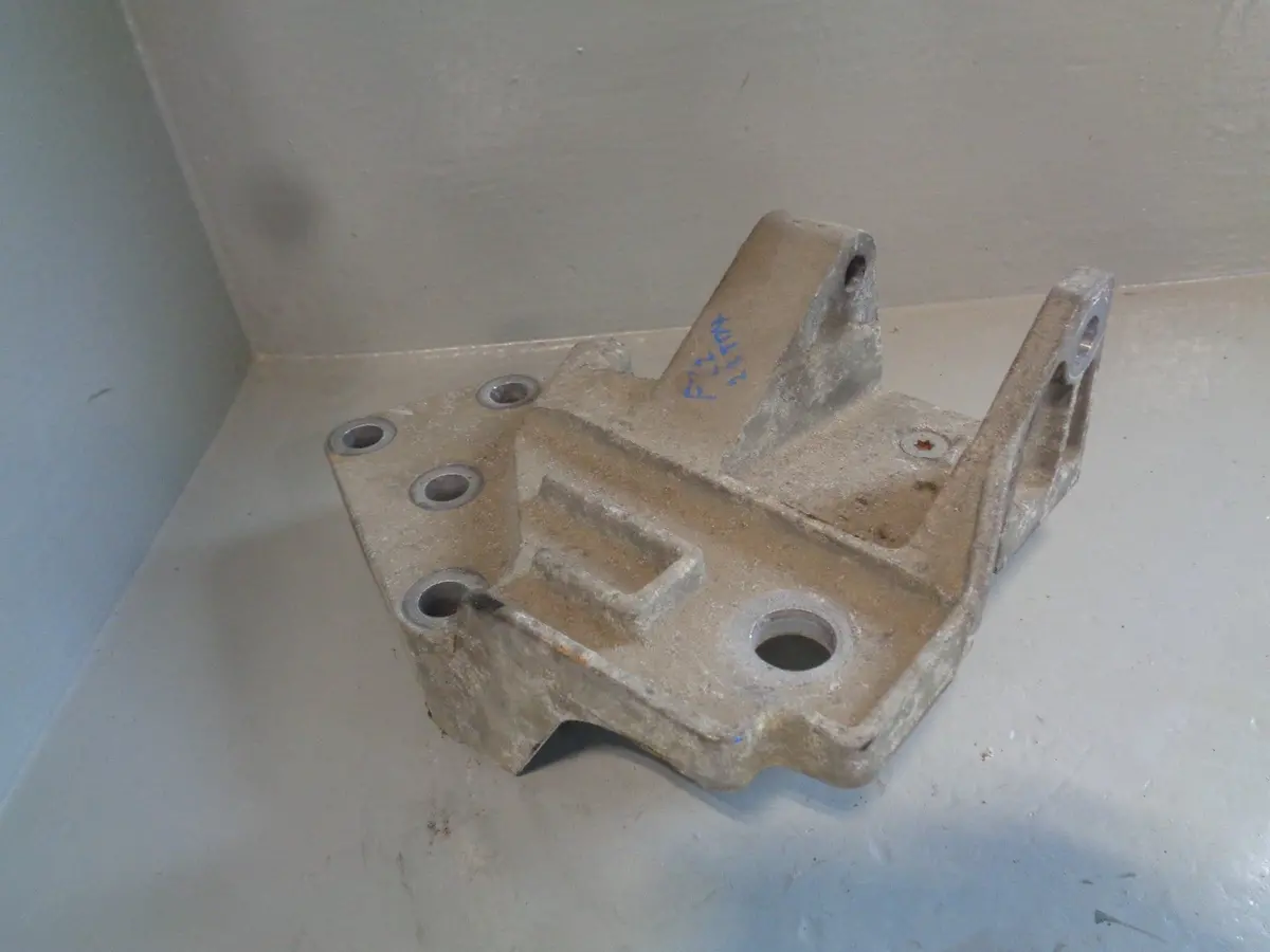 Freelander 2 Lower Gearbox Mount Td4 2.2 Land Rover 2006 To 2011 1