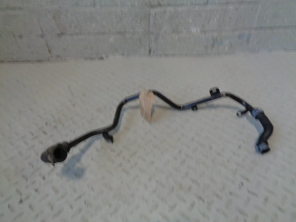 3.0 Tdv6 Coolant Breather Pipe Land Rover Discovery 4 Range Rover Sport 1