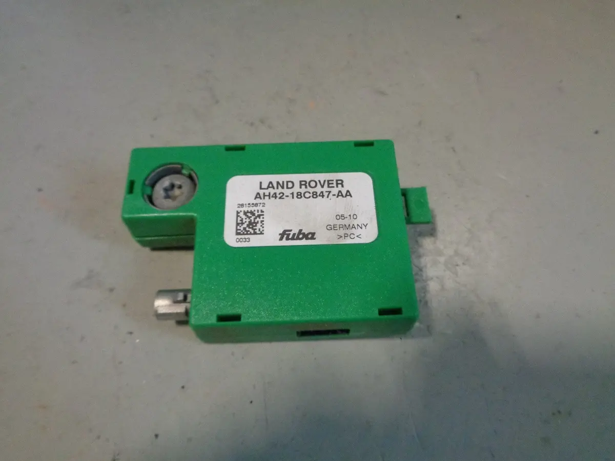 Range Rover Radio Aerial Amplifier L322 Ah42-18C847-Aa 2002 To 2009 1