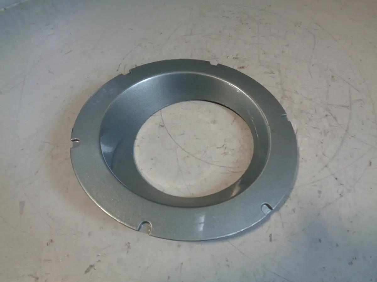 Range Rover L322 Fog Light Bezel Surround Off Side Giverny Green 2002 To 2006 1