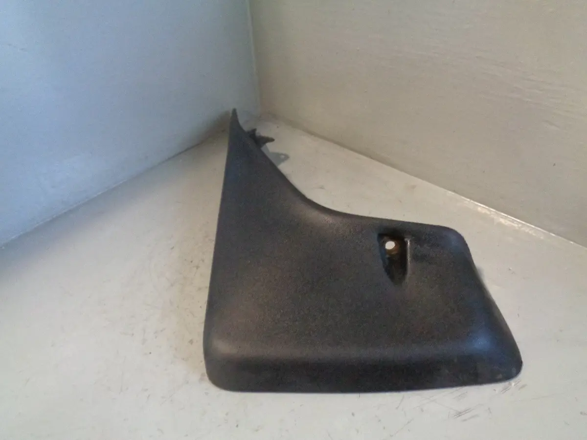 Freelander 2 Mud Flap Splash Guard Near Side Rear Land Rover 2006 To 2011 1