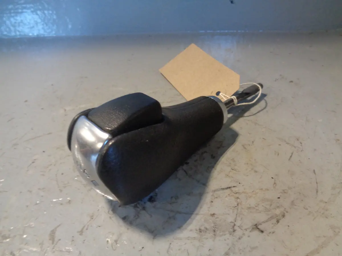 Range Rover Sport L320 Gear Knob In Black And Silver 2005 To 2013 1