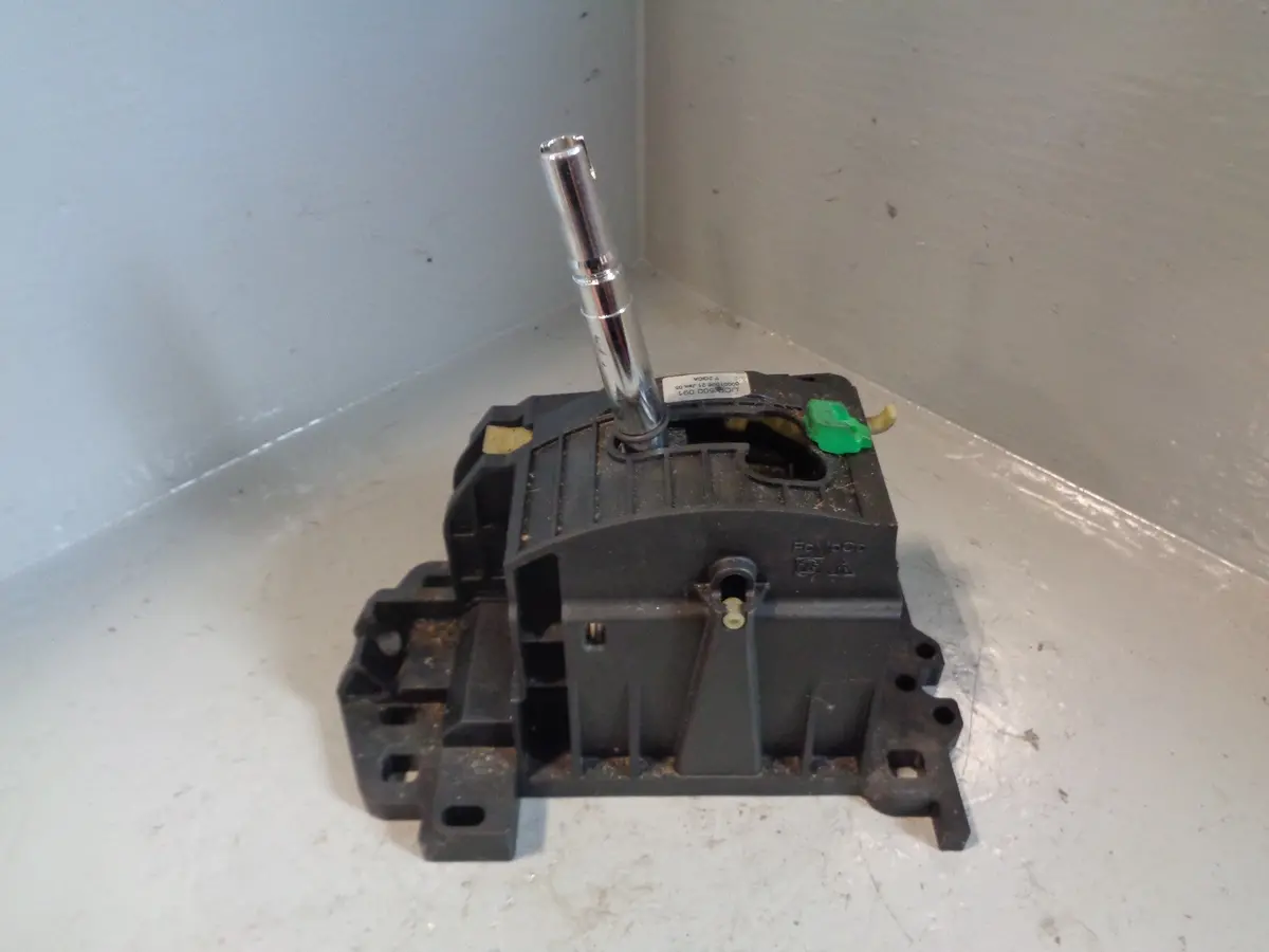 Range Rover Sport Automatic Gear Selector Gearstick Ucb500091 L320 2005 To 2009 1