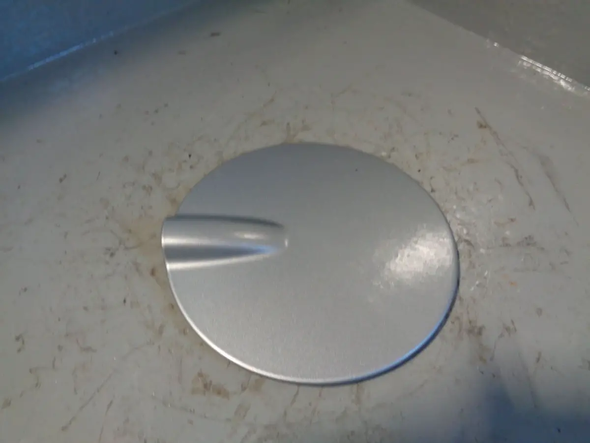 Freelander 2 Fuel Filler Flap Cover Zermatt Silver Lrc 798 Land Rover 1
