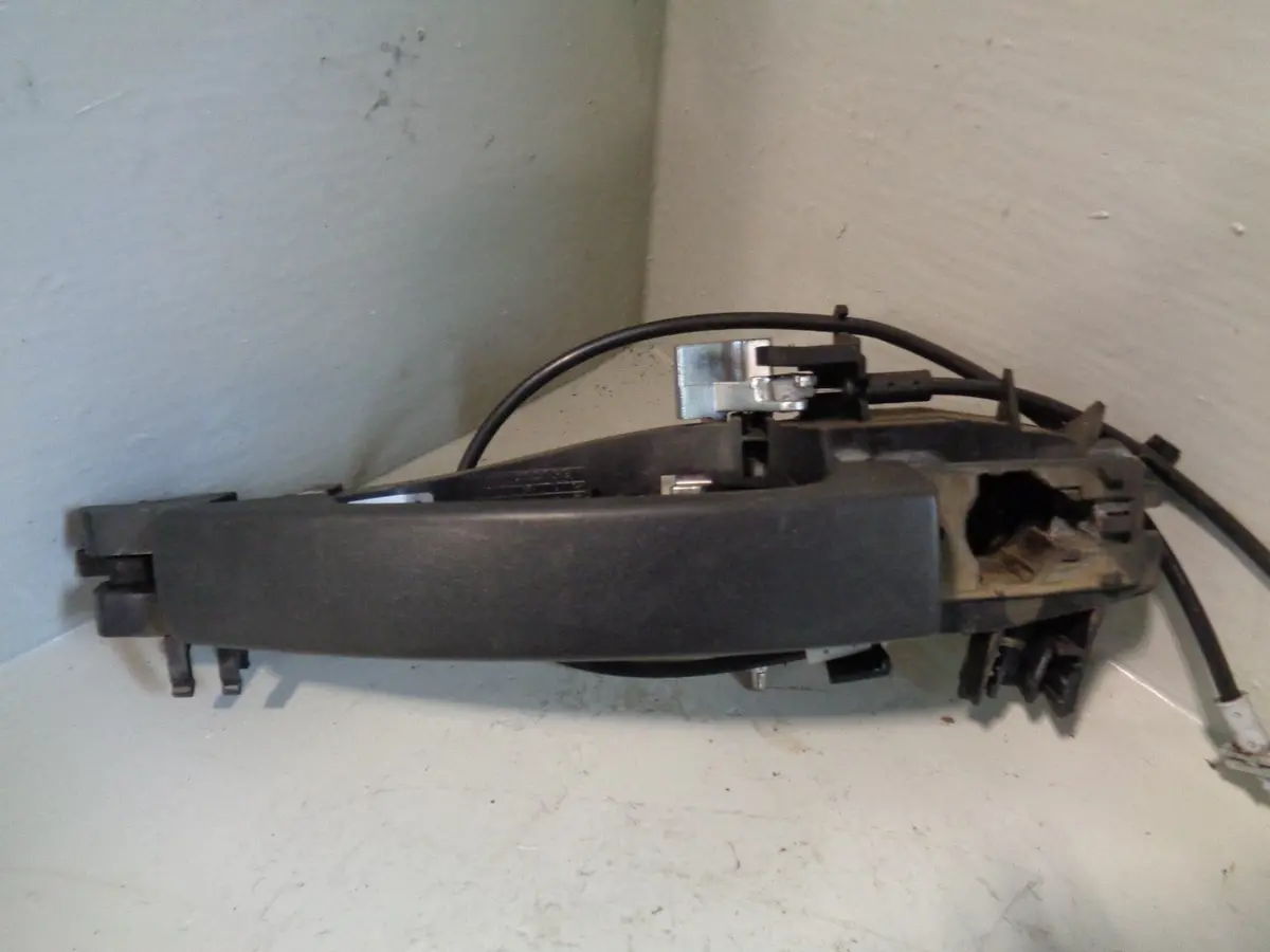 Freelander 2 Front External Door Handle Near Side Land Rover 2006 To 2015 1
