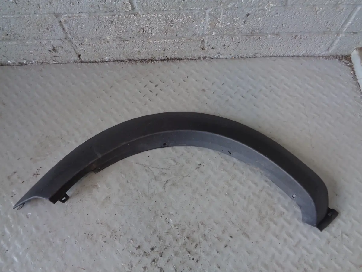 Freelander 1 Rear Wheel Arch Trim Off Side 3 Door Dfk500040pma Land Rover 1