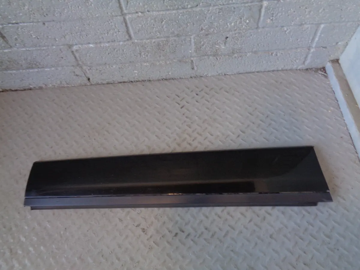 Range Rover Evoque Door Moulding Trim Near Side Front Santorini 2011 To 2018 1