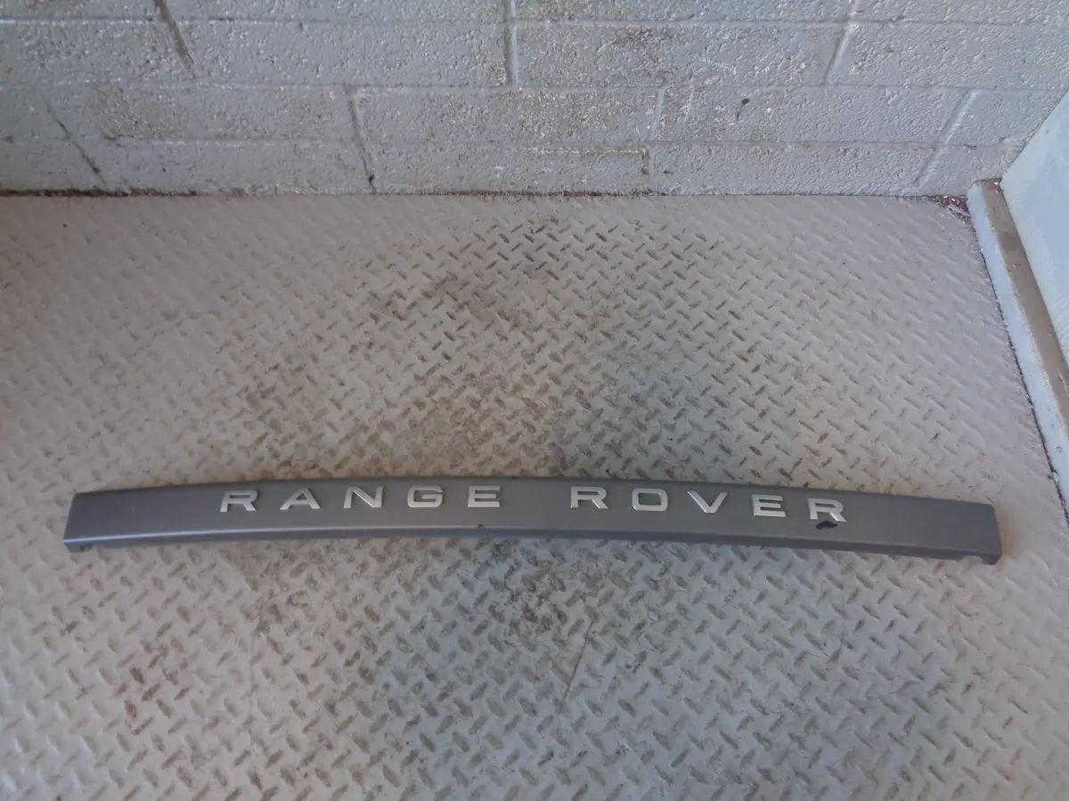Range Rover Sport Tailgate Lower Trim Panel In Grey L320 2005 To 2009 L29015 1