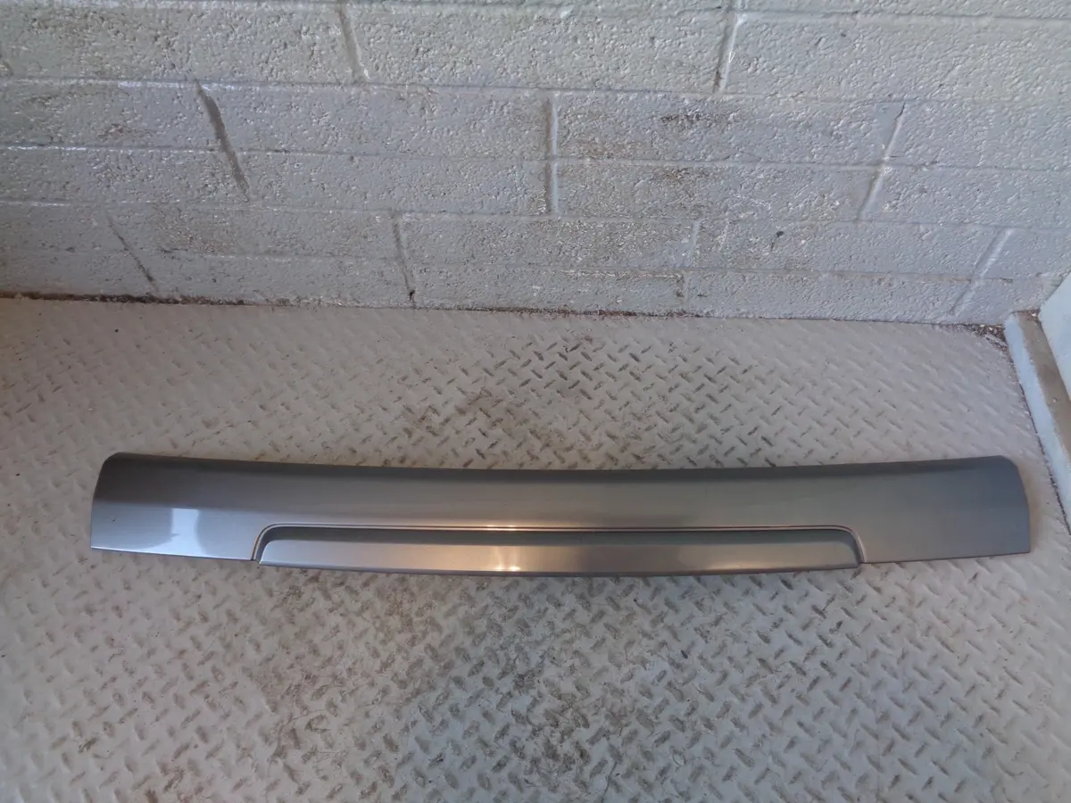Range Rover Sport Tailgate Handle Trim Stornoway Grey L320 2005 To 2009 1