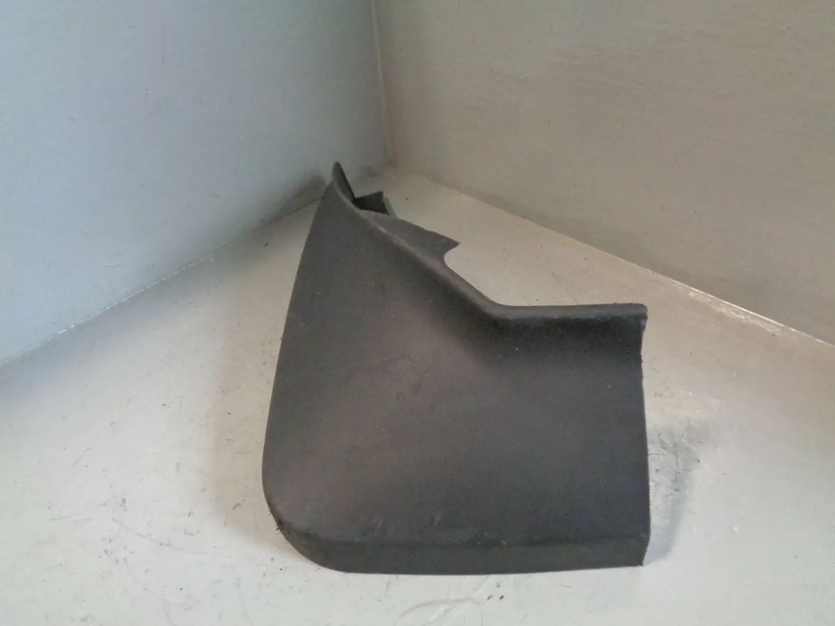 Range Rover L322 Mud Flap Near Side Front Cas000210pma 2002 To 2010 1