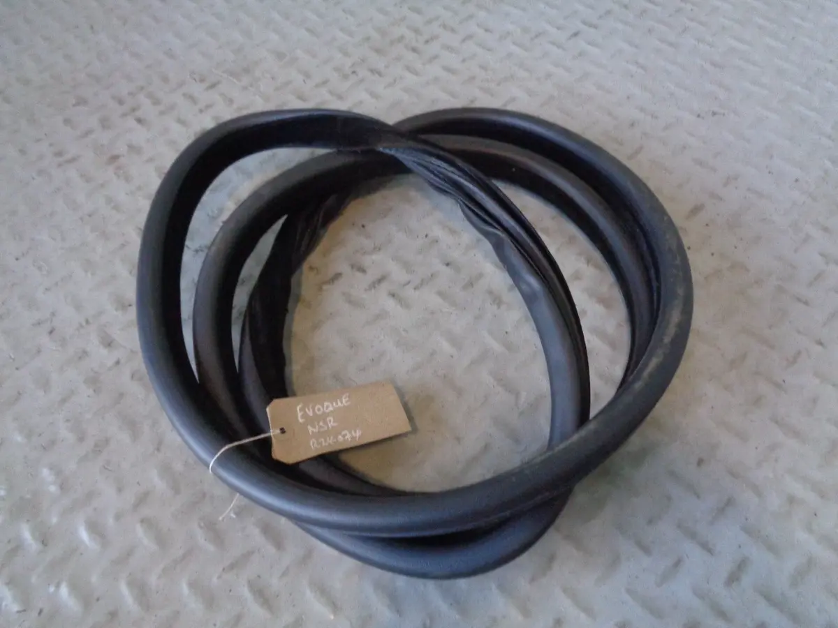 Range Rover Evoque Door Seal Rubber Near Side Rear L358 2011 To 2018 Land Rover 1