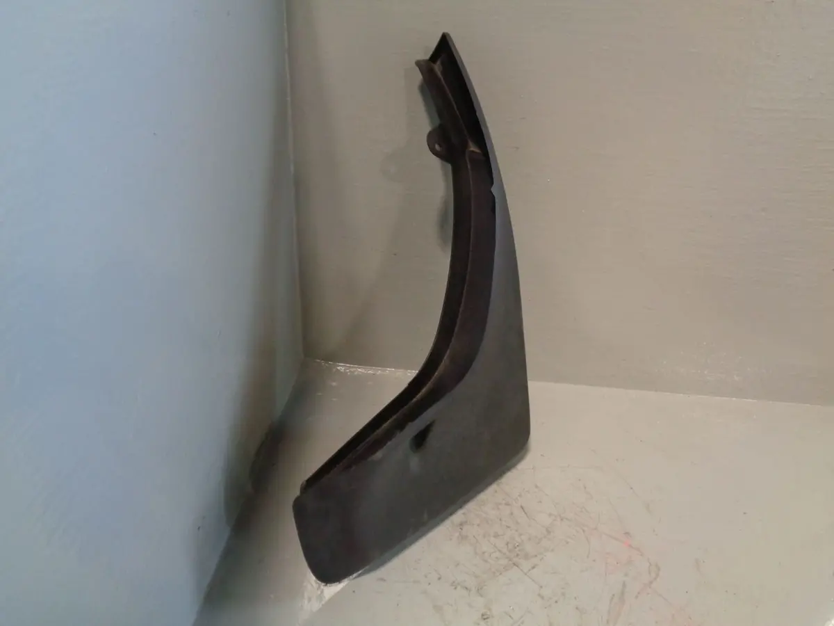 Freelander 2 Mud Flap Splash Guard Off Side Rear Land Rover L359 Unused 2