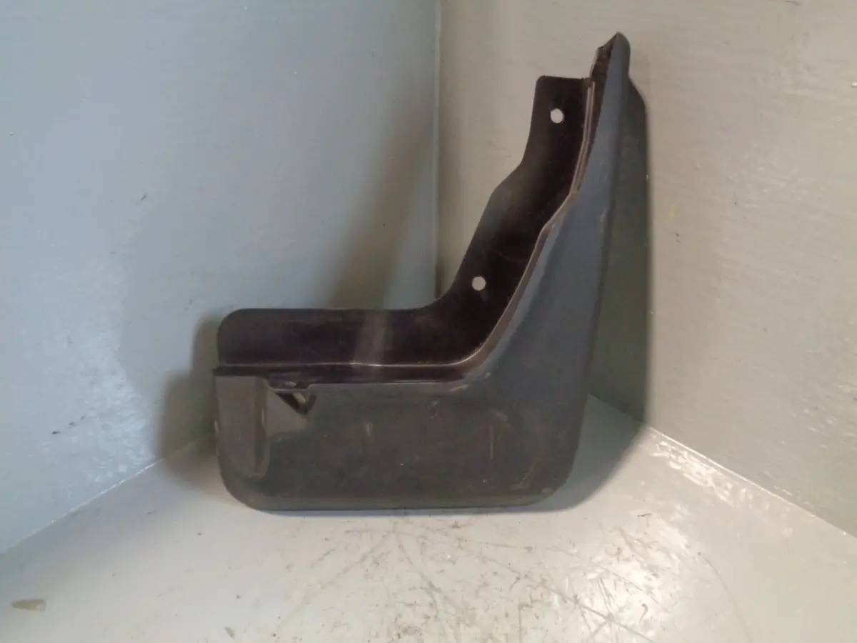 Freelander 2 Mud Flap Splash Guard Off Side Front Land Rover L359 Unused 1