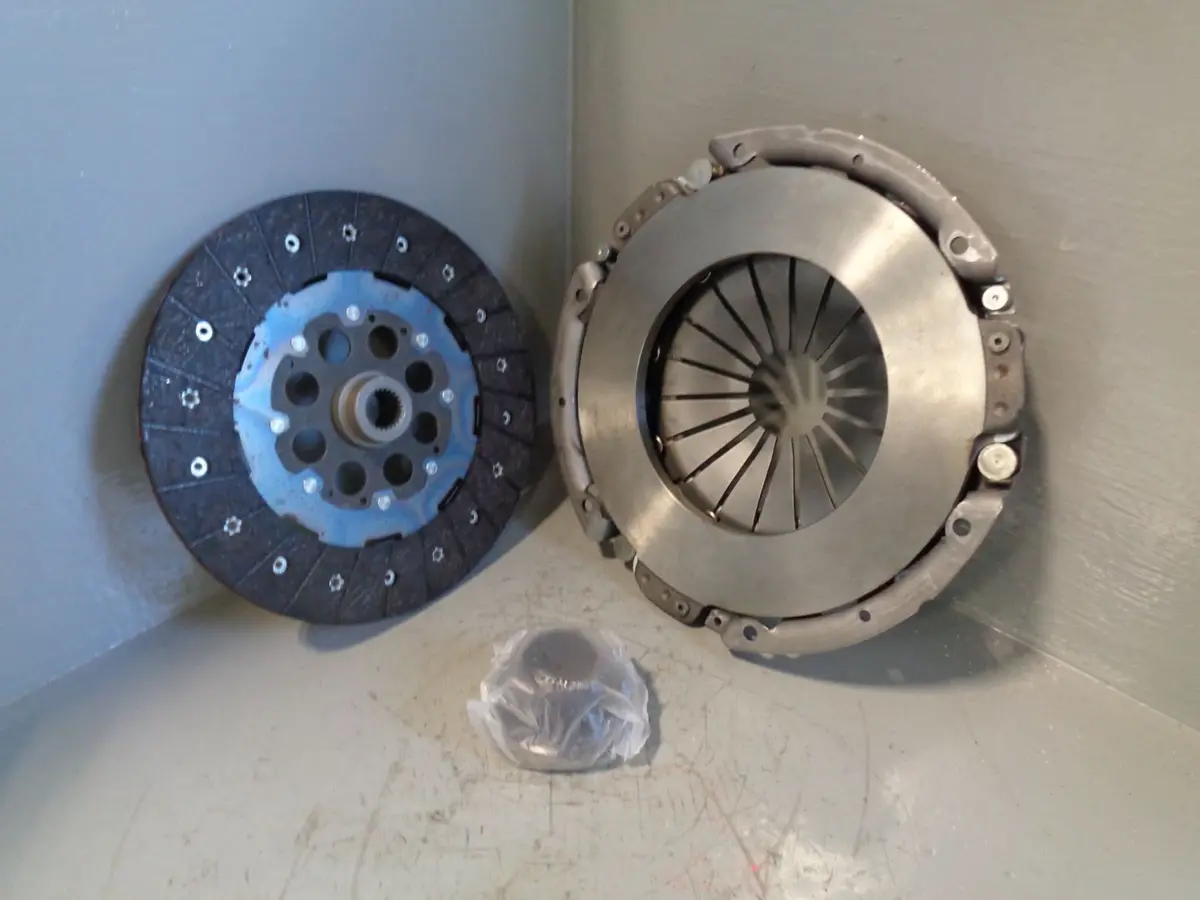 2.5 Td5 Clutch Plate And Cover Land Rover Discovery 2 Defender Valeo 1
