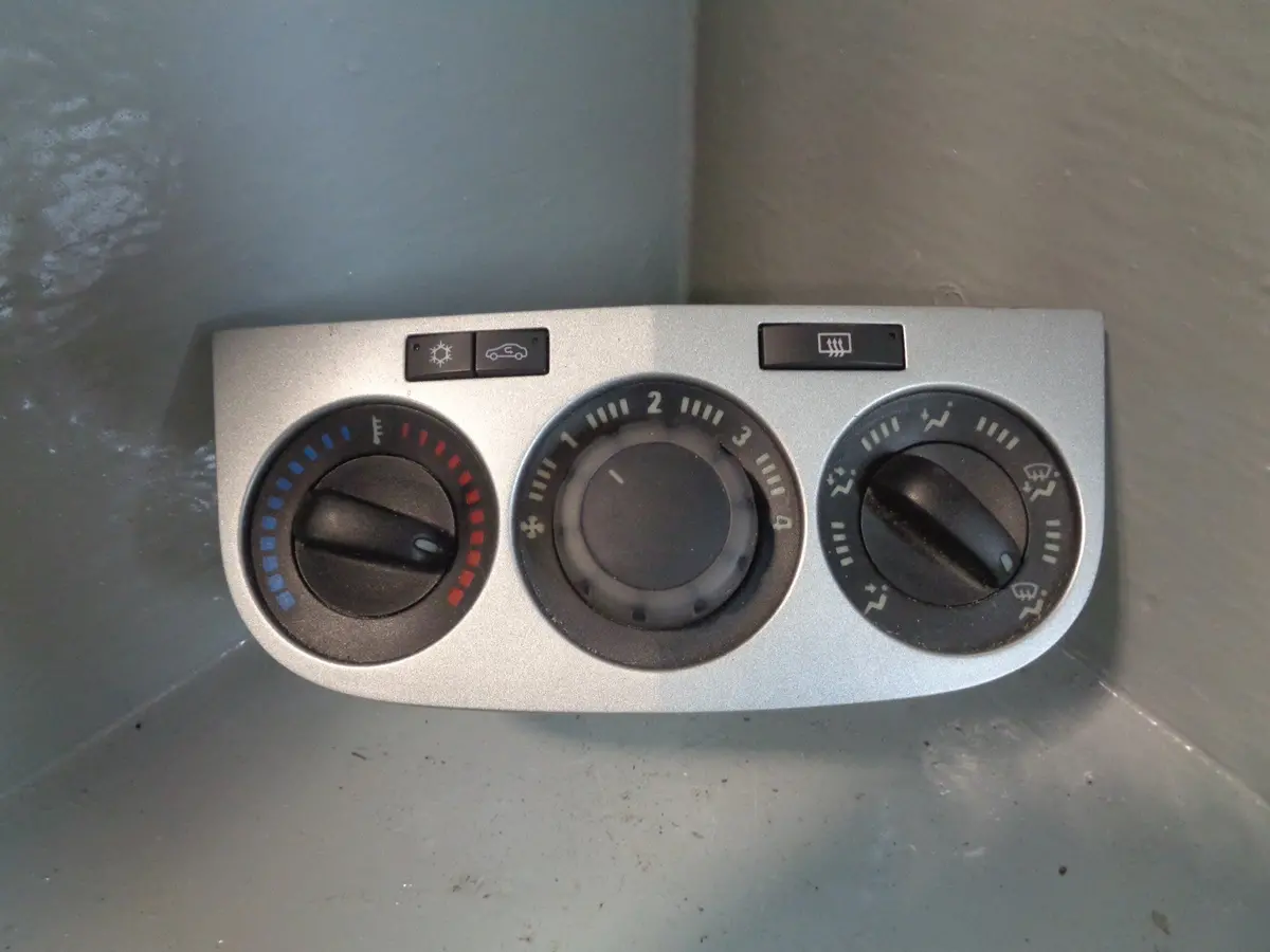 Vauxhall Corsa D Heater Control Panel Silver With Air Conditioning 2010 To 2014 1