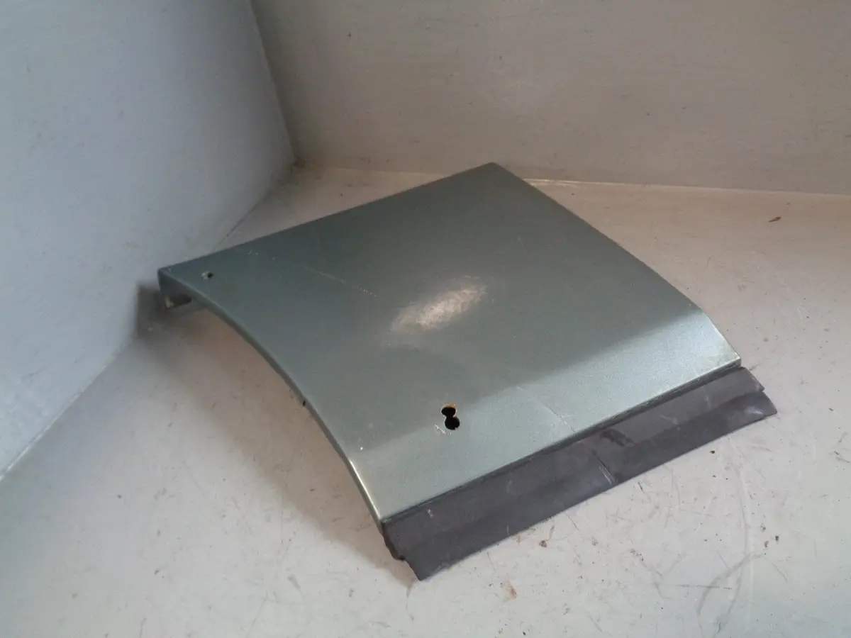 Range Rover L322 Wing Trim Near Side Front Giverny Green S25064 2