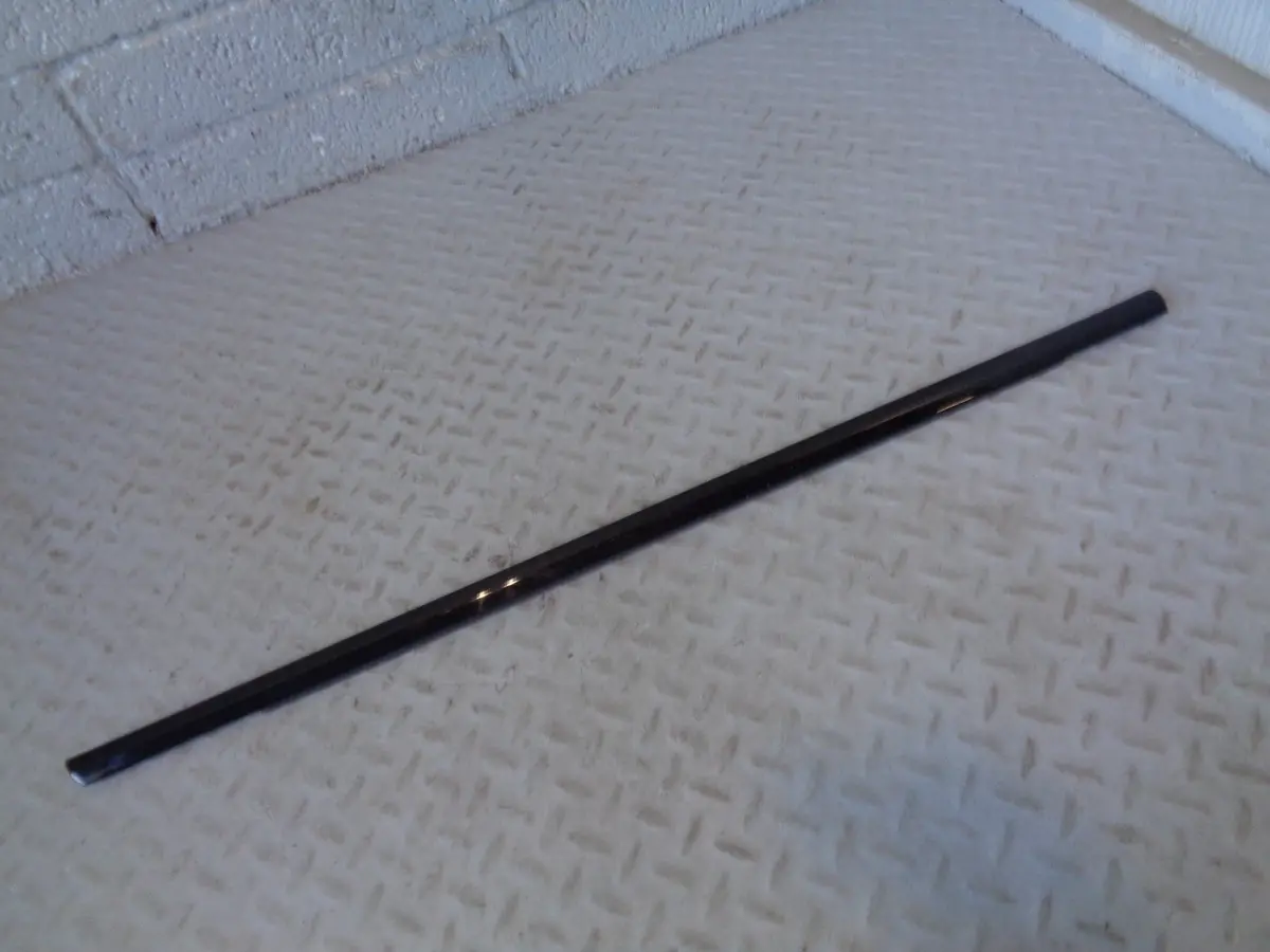 Range Rover Evoque External Window Seal Weather Strip Near Side Rear 820 5 Door 2