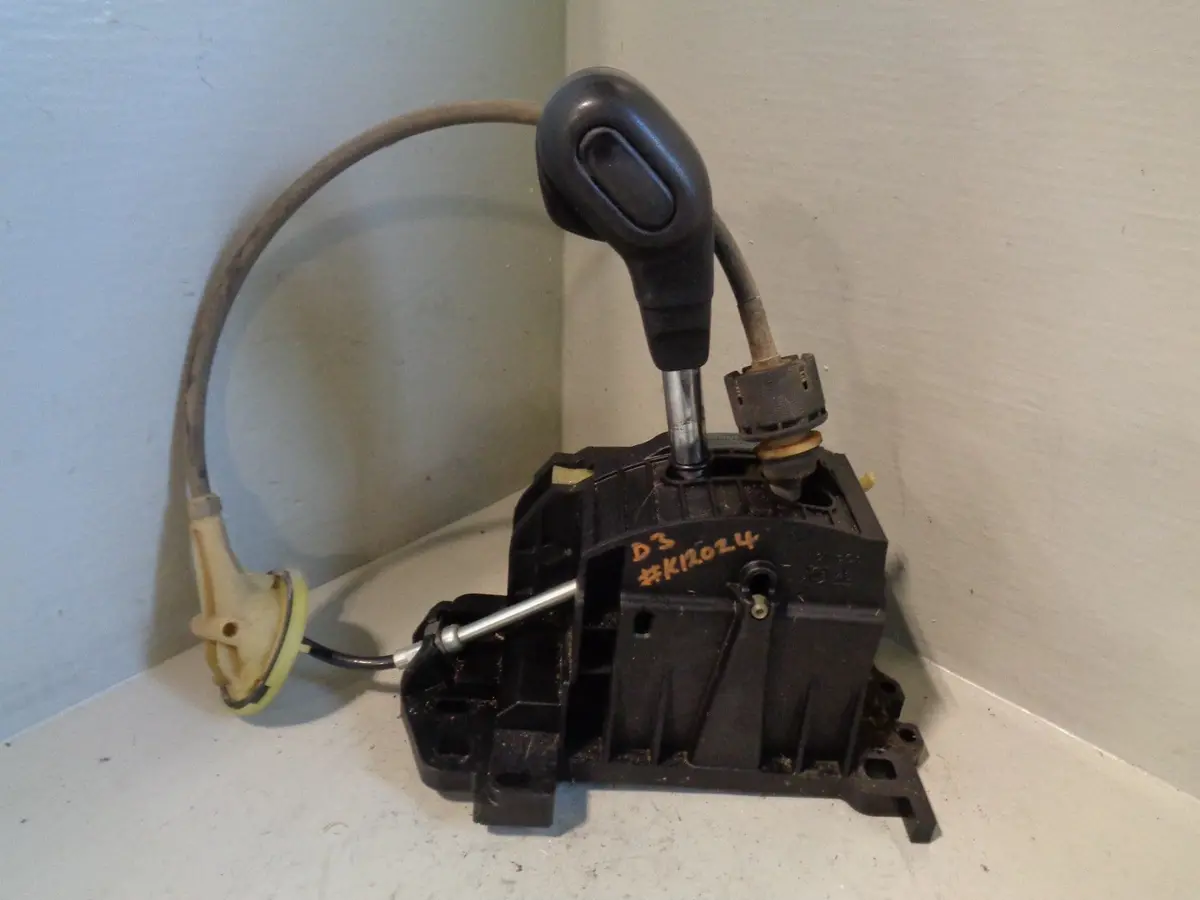 Discovery 3 Automatic Gear Selector Gearstick Ucb500070 Land Rover 2004 To 2009 1