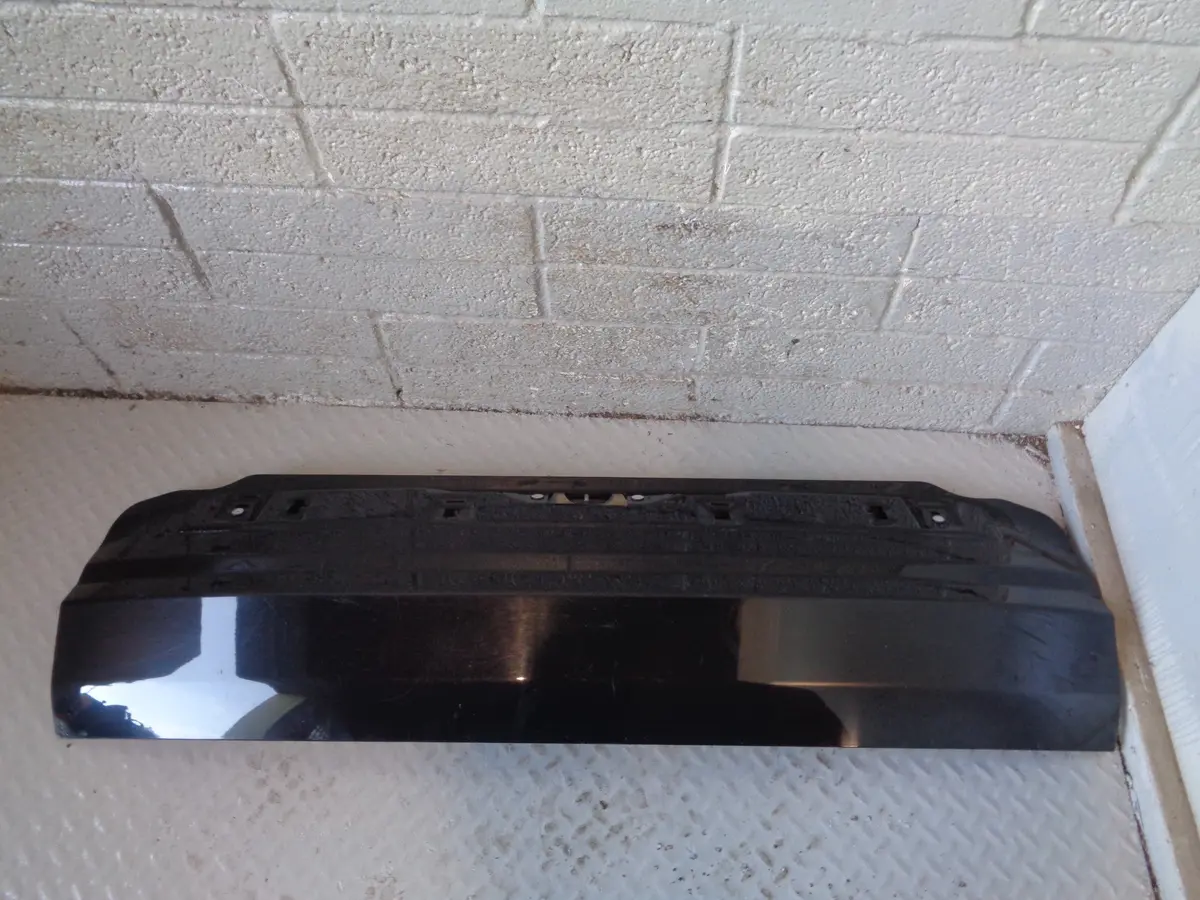 Range Rover L405 Tailgate Boot Lid Lower In Santorini Black Lrc 820 2013 To 2017 2