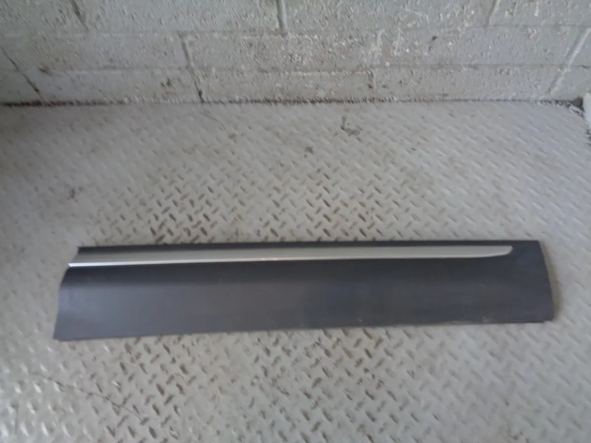 Range Rover Evoque Door Moulding Trim Off Side Front Silver L538 2011 To 2015 1